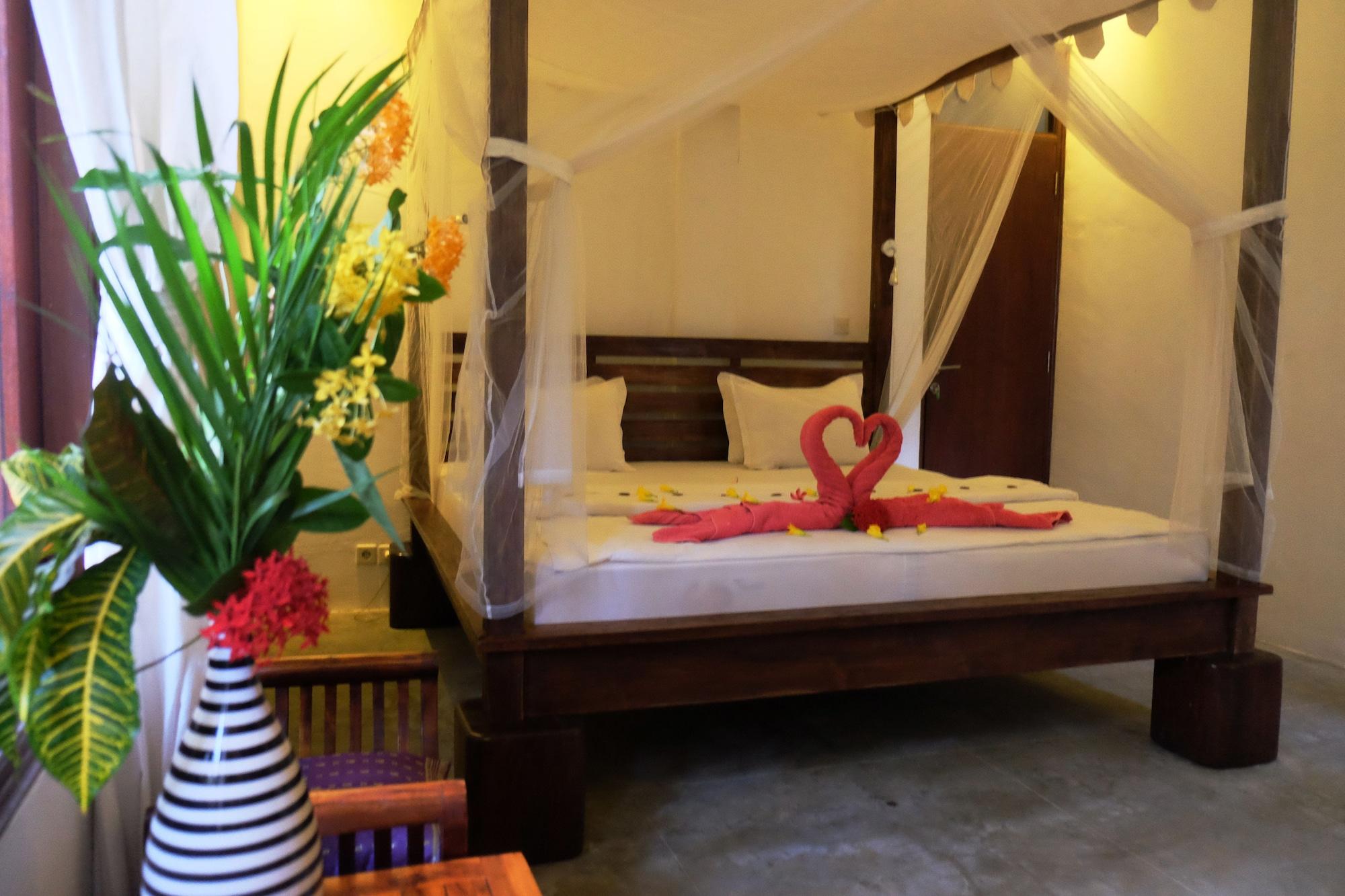 Villa Boreh Beach Resort And Spa Теджакула Екстериор снимка