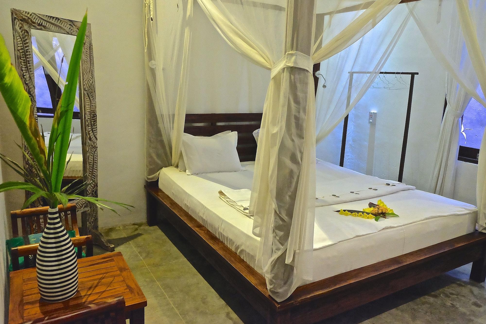 Villa Boreh Beach Resort And Spa Теджакула Екстериор снимка