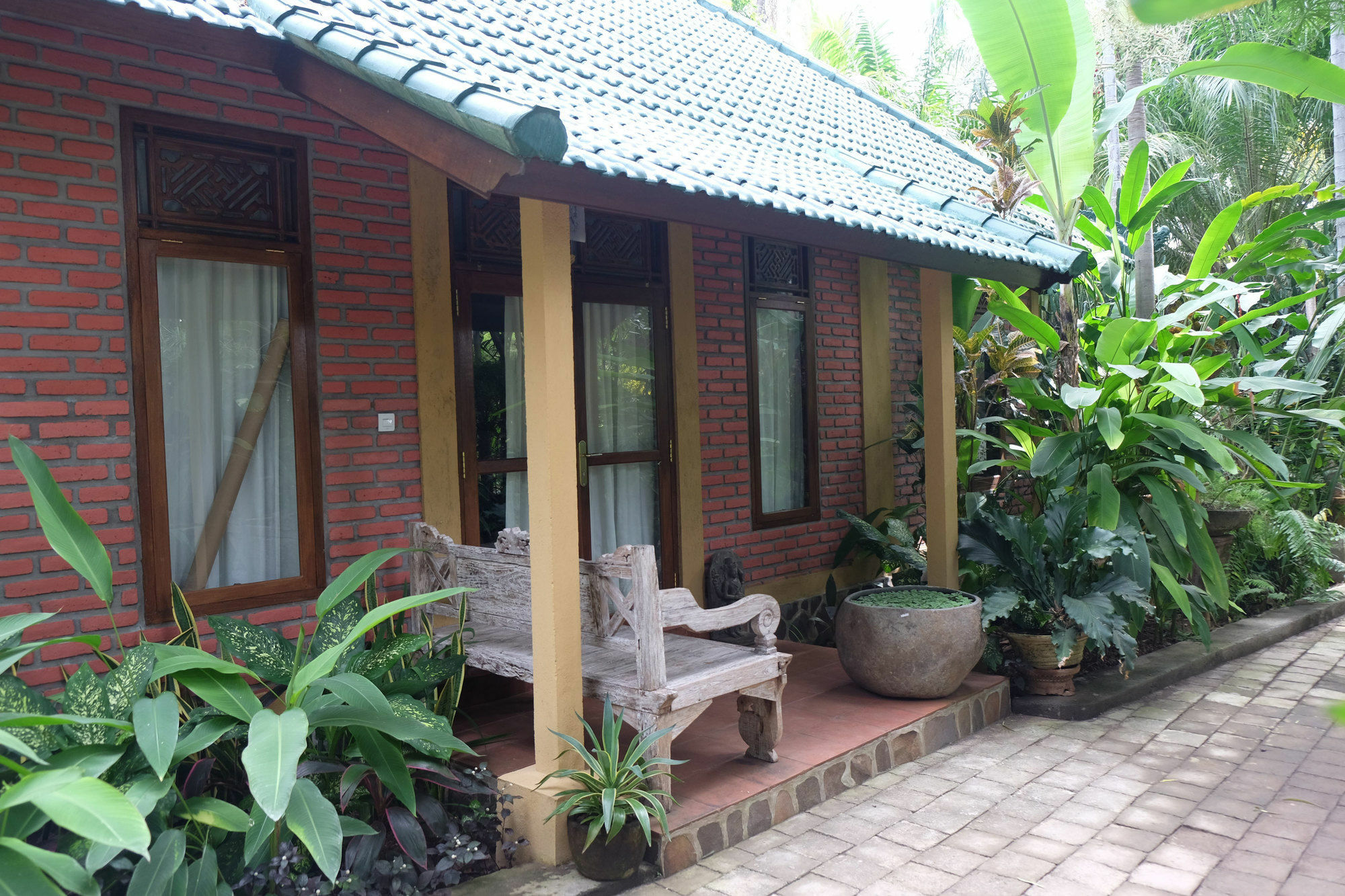 Villa Boreh Beach Resort And Spa Теджакула Екстериор снимка